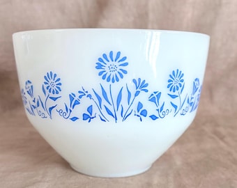 Vintage Federal Milk Glass Mixing Bowl Blue Daisy Cornflower Pattern