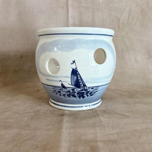 Vintage Delft Blue Sailboat Bulb Planter