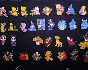 Pin esmaltado de Winnie the Pooh, El Rey León, Aladdin, etc.