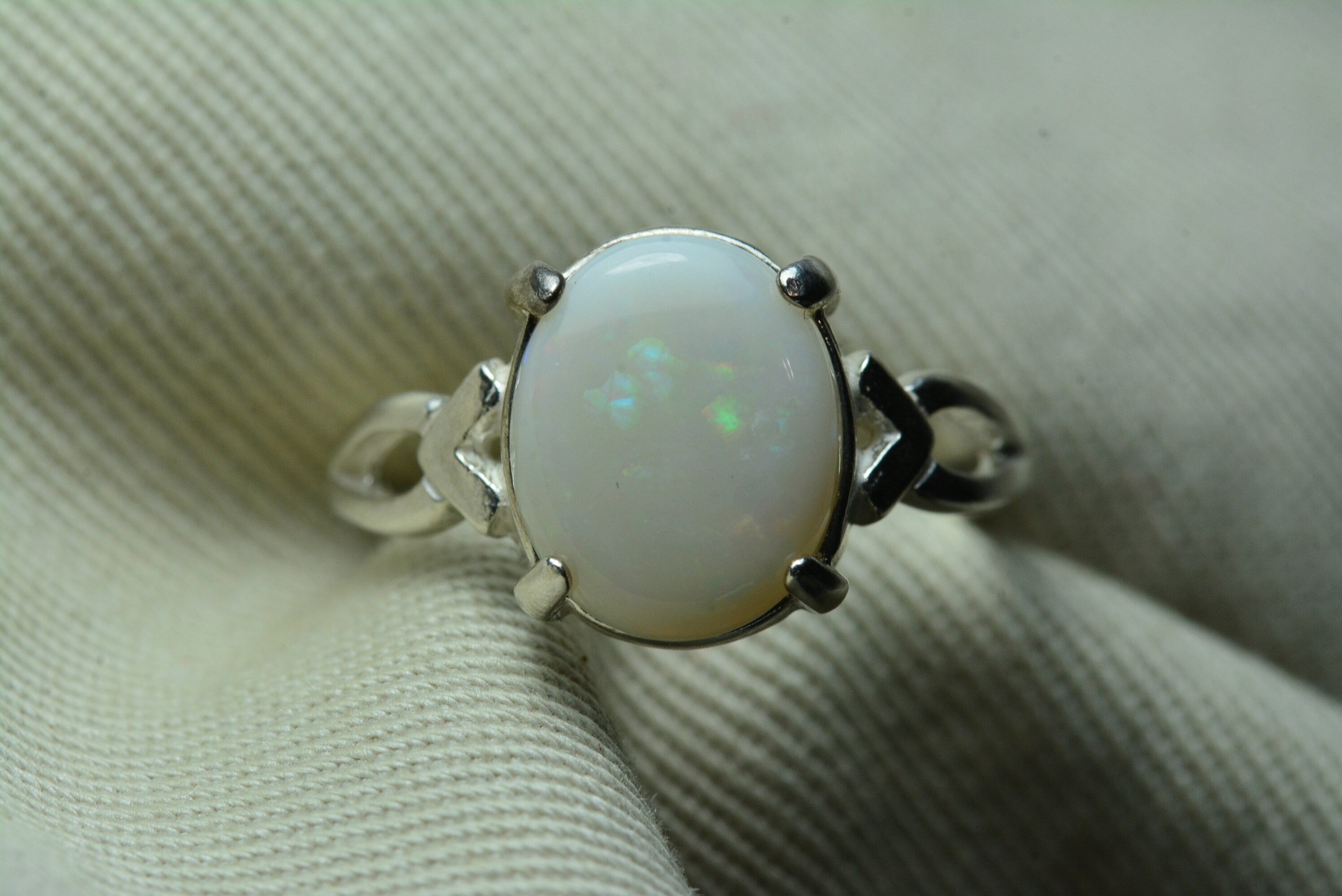 Australian Opal Ring 2.00 Carat Solid Opal Cabochon Solitaire Certified ...