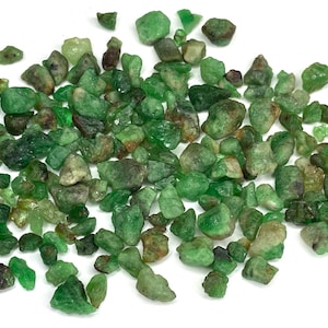 50 Carats of Small Rough Emeralds Just as They Came Out of the Earth ...