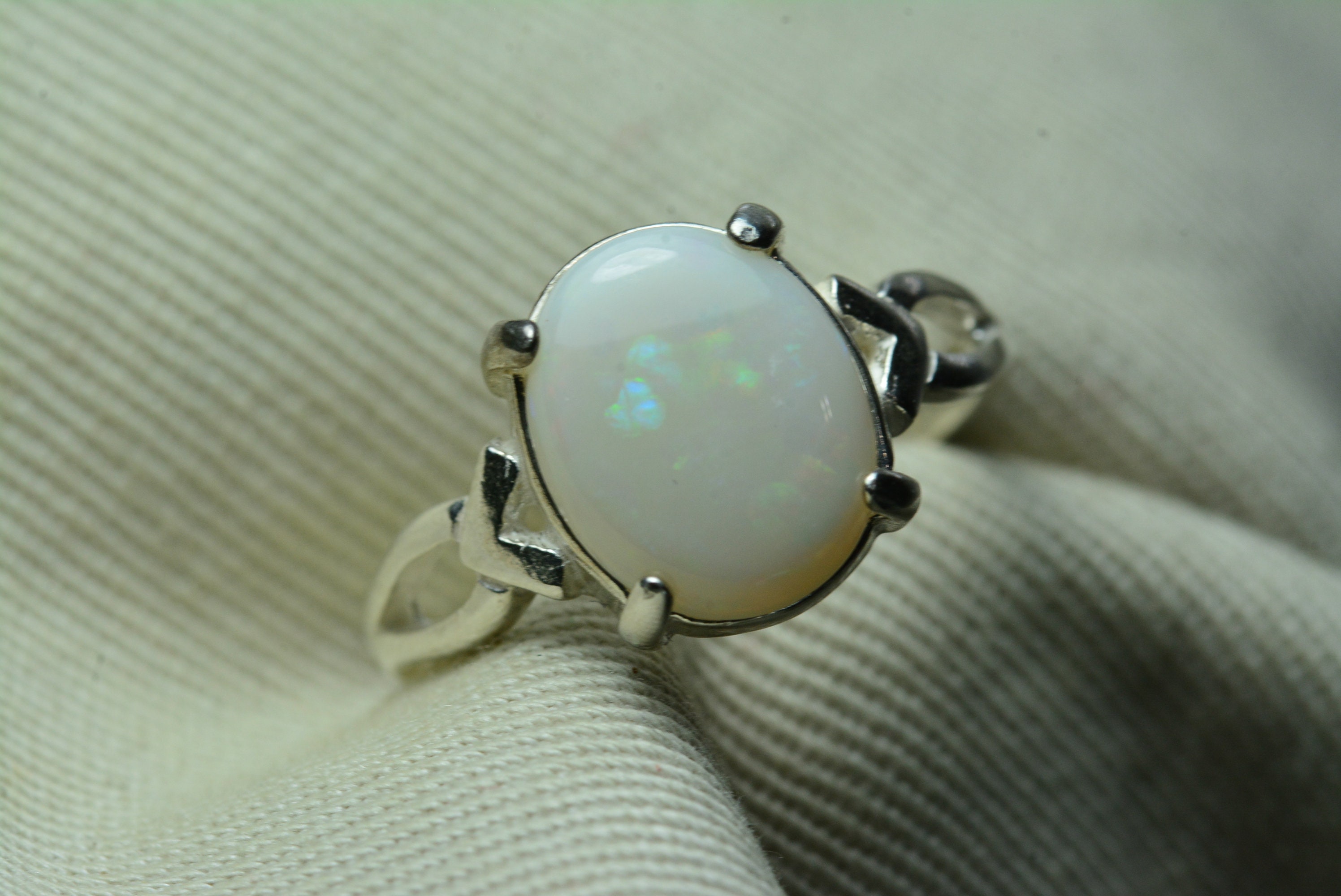 Australian Opal Ring 2.00 Carat Solid Opal Cabochon Solitaire Certified ...