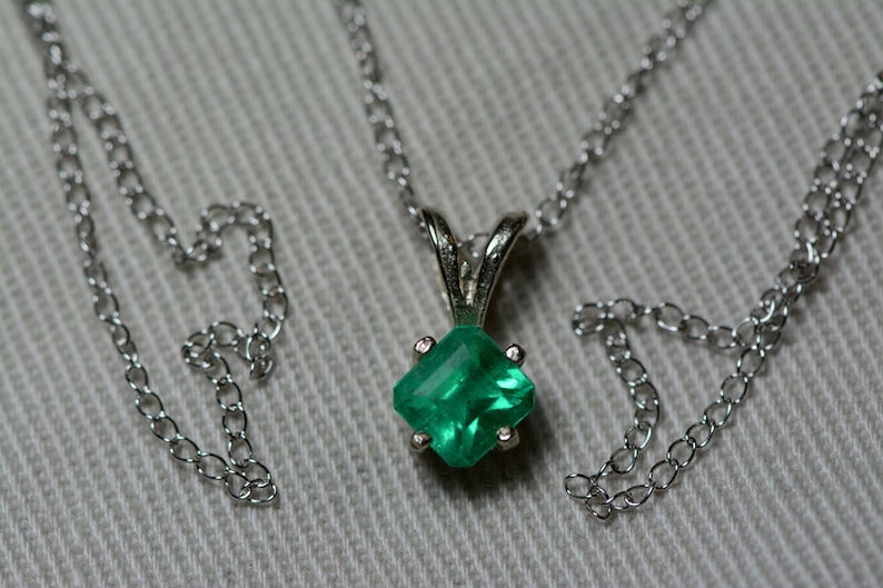 Emerald Necklace 14k White Gold Colombian Pendant Image 0