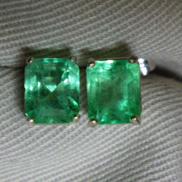 High End 2.87 Carat Emerald Stud Earrings Appraised at 1,650.00