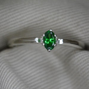 High End 0.25 Carat Green Tsavorite Garnet Ring Sterling Silver Solitaire January Green Birthstone Genuine Natural Earth Mined
