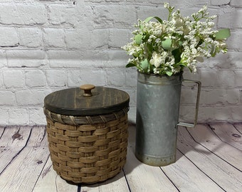 Toilet Paper Basket-Basket with a Lid-Painted Basket-Storage Basket-Canister Basket-Primitive Style