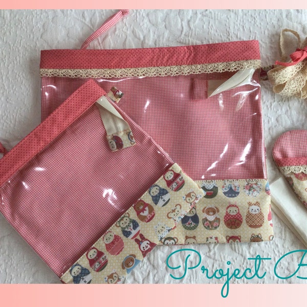 Adorable poupée russe imprimé Grand sac de projet à fermeture éclair, vue dégagée Tricot en vinyle, Artisanat Crochet Cross Stitch Pouch Debout, organiser le voyage