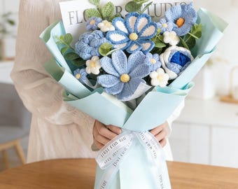 Bouquet all'uncinetto – Fiore del cosmo, tulipano e rosa – Decorazione per la casa – Regalo per la festa della mamma, laurea, matrimonio – Con sacchetto regalo – Fatto a mano