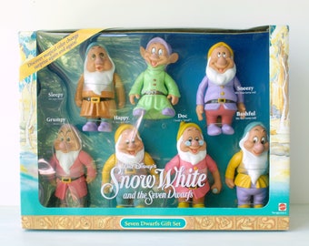 Disneys Snow White 1992 Happy Dwarf Figure With Color Changing Face Möbel & Zubehör für die frühkindliche Bildung