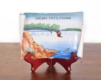 Vintage Niagara Falls souvenir hand painted china pin tray, ceramic dish, decorative plate, wall hanging, vide poche, honeymoon vacation