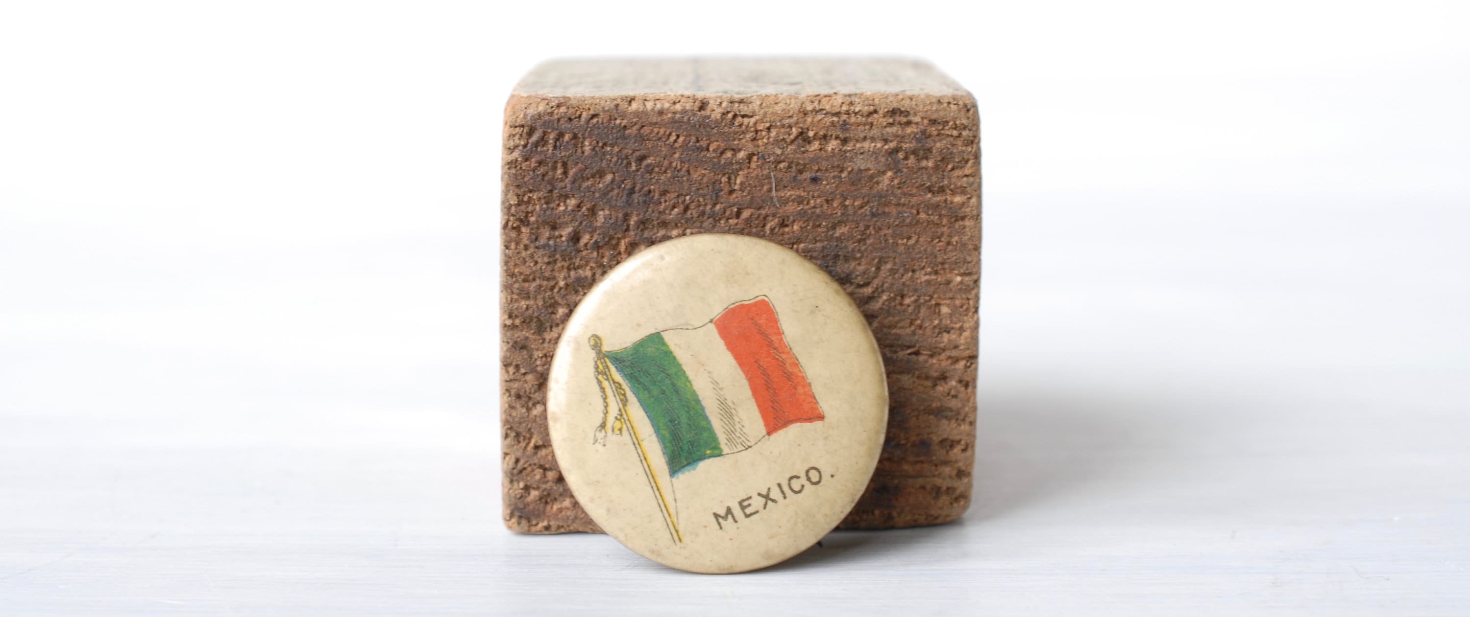 Antique Mexico flag pin, Mexican Sweet Caporal country celluloid pinback badge, 1896-1910 cigarette tobacco advertising, Whitehead & Hoag