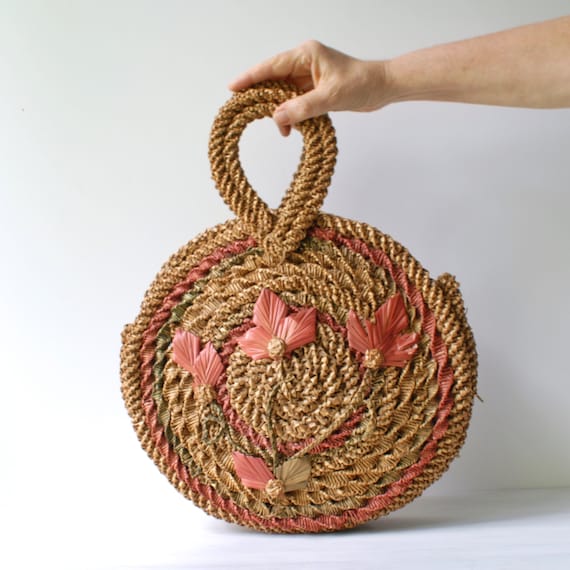 Vintage straw 12" round handbag, floral boho chic… - image 1