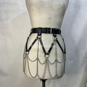 Black Leather Body Chain Harness Belt - Gothic Punk Festival Waist Chain with Silver O-Rings & Layered Chains - Leather Rave Cage Skirt