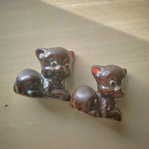 VINTAGE CAT FIGURE Set