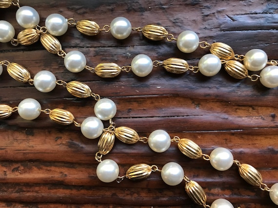 Hong Kong Marked Necklace Faux Pearl & Gold Toned Metal