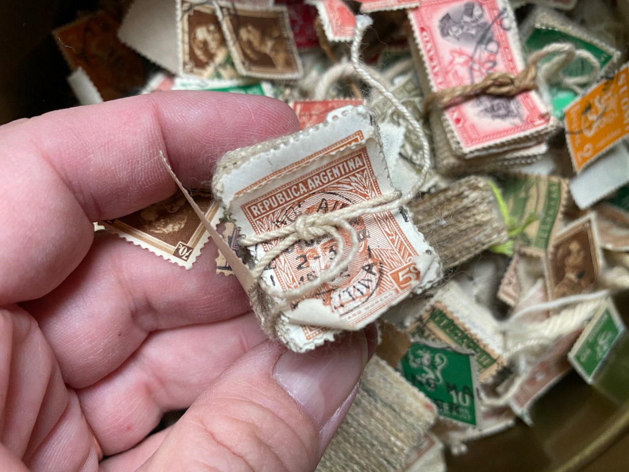 HUGE Lot of Worldwide Vintage Postage Stamps in Old Tin, THOUSANDS of ...