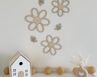 Wooden Flowers Wall Decor Set with Bee Baby wall art Daisy wall decor Kids wall decor Boho nursery decor Eco friendly nursery decoration Art