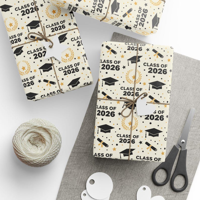 Class of 2026 Graduation Wrapping Paper, Black and Gold Grad Gift Wrap ...