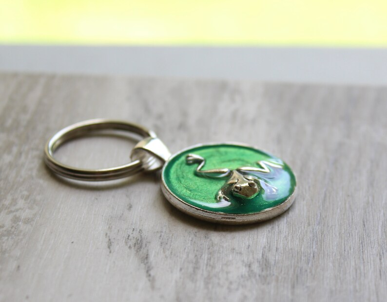 Frog keyring emerald green keychain Etsy
