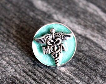 medical assistant pin, green, MA