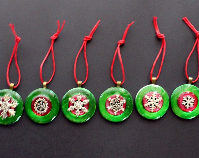 snowflake ornaments, set of 6, green and red, miniature tree, tabletop tree, tree ornament, Christmas ornament