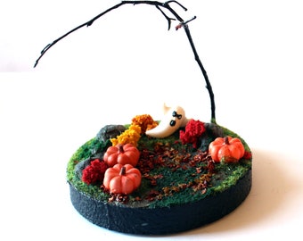 Fall / autumn diorama, spooky season decoration, Halloween home decor