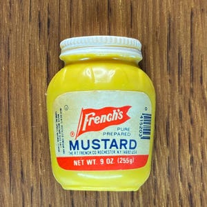 Vintage French&#39;s Mustard Magnet: 1982 Arjon Retro Kitchen Kitsch