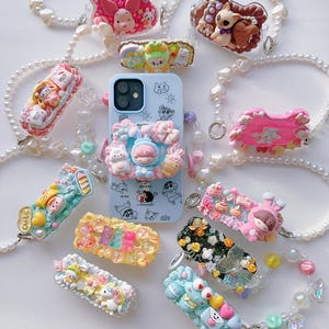 Free phonechain Sweet Style | Floral/Kawaii Theme Phone lanyard | Cream Cheese Resin Design | Aesthetic  Alternative | Minimalist Cute Gift.