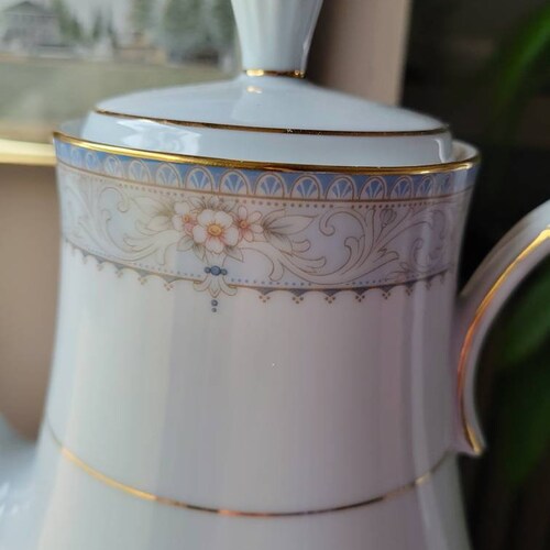 Vintage Noritake Kensington shops Palace Coffee Pot
