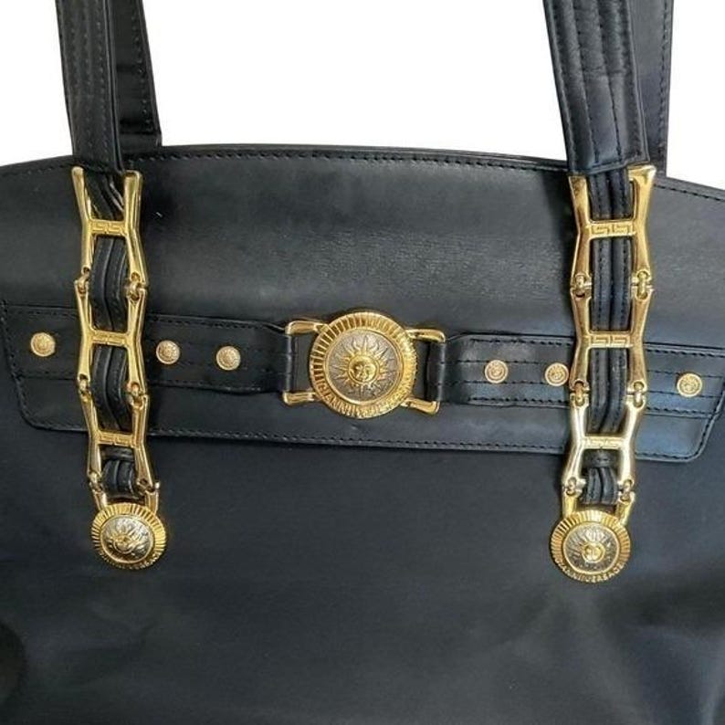 Near MINT VTG Gianni Versace Sunburst-schoudertas | zeldzaam verzamelstuk uit de jaren 90 afbeelding 1