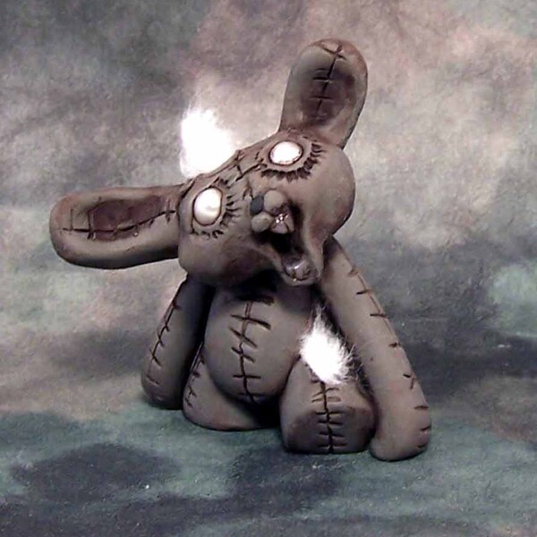 Dead Eye Dolly Bunny Screamer Original art sculpture collectible figurine