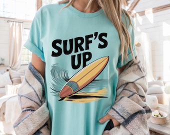 Retro Surf T-Shirt: Vintage Surfboard Graphic, Beach Lover Gift