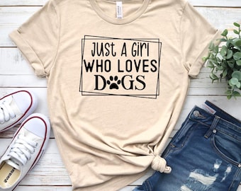 Minimalistisch T-shirt met lijntekeningen hondenpoot: cadeau huisdierliefhebber