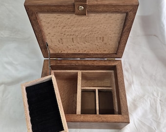 Simple jewellery box