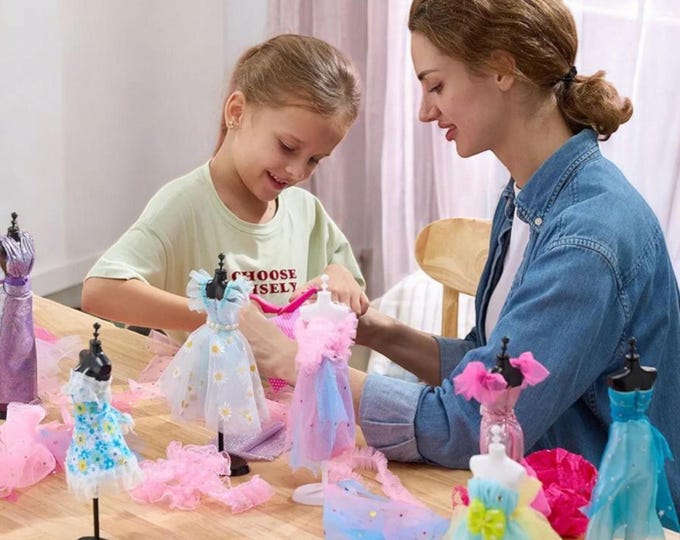 DIY Fashion Design Kit for Girls Ages 8-12 – 400+ Piece Dress-Up Craft Kit with Mannequins, No-Sew Outfit Making, Arts & Crafts Gift