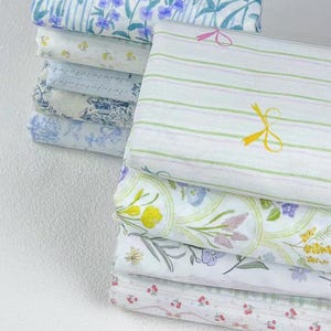 Floral Print Cotton Fabric – Sewing, Quilting, Crafts, By The Half Yard