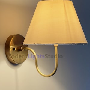 Aplique de pared con pantalla, lámpara de pared de mediados de siglo, aplique de pared, aplique de pared de latón vintage, aplique de pared moderno, luz antigua