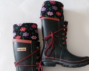 Daisy Floral Cuff with a Black Sock. Fleece Rain Boot Liners, Tall or Regular rain Boots, Boot Accessories , Boot topper, Slippers