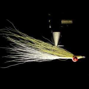 2 Mosche Da Pesca, Taglia 2, Minnow Bianco Epossidico. Affondale E Pesca!