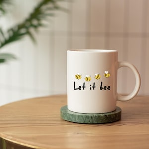 Keramiktasse mit Bienenmotiv für Kaffeeliebhaber, perfektes Geschenk für Bienenliebhaber, süße Tasse für Zuhause und im Büro, zum Geburtstag oder zur Feier des Bienentages.