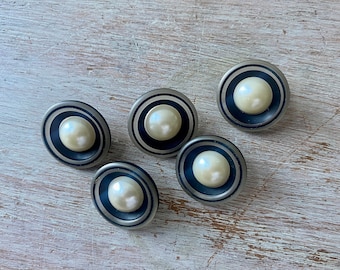 Five Art Deco pearl buttons. My Vintage home.