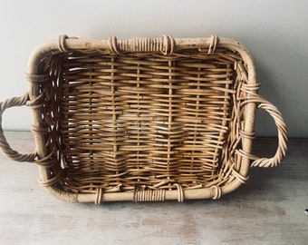 Vintage high quality wicker bakers basket / tray.  My French Home / My Vintage Home