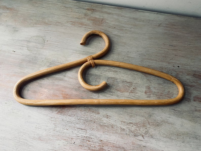 VINTAGE 1970's wooden / bamboo coat hanger. Vintage home / decor image 1