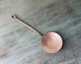 VINTAGE solid high quality" WEEDA" Tasmania, copper kitchen ladle.  Vintage decor / vintage home.