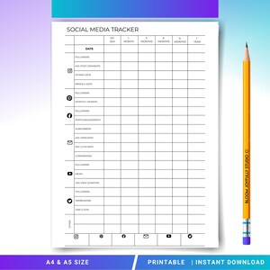 Pode incluir: Um rastreador de mídia social imprimível branco com um layout de grade para rastrear métricas. O rastreador inclui seções para seguidores, engajamento e visualizações. Um lápis amarelo com o texto "BLOOM JOYFULLY STUDIO" está à direita.
