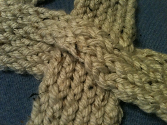 Loom Knit Keyhole Scarf Pattern