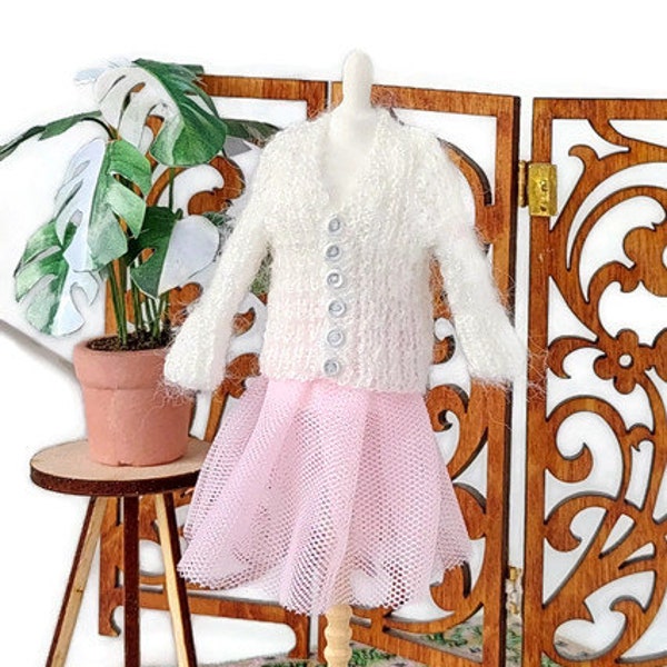 Cardigan miniature pour maison de poupée moderne - Vêtements pour poupées