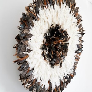 Echte Feder Juju Hat - Runde Wandkunst | Cocarde Schwarz weißes Wanddekor