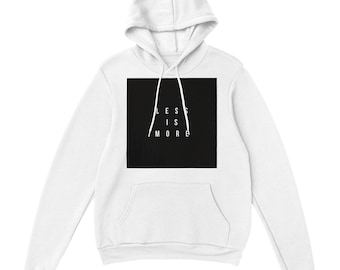 Weniger ist Mehr | Motivierendes Zitat Hoodie für Männer | Heavy Blend Kapuzensweatshirt |Erhältlich in 8 Farben