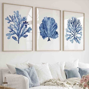 Set di 3 stampe da parete con alghe coralline blu navy, acquerello minimalista, decorazione da parete nautica, arte da parete costiera, opera d'arte sulla casa al mare